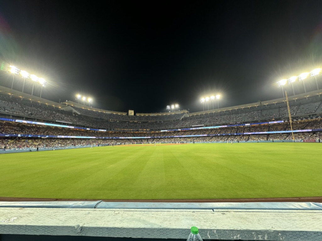 ドジャースタジアム ホームランシート｜ただしライト側最大の敵。それは西日