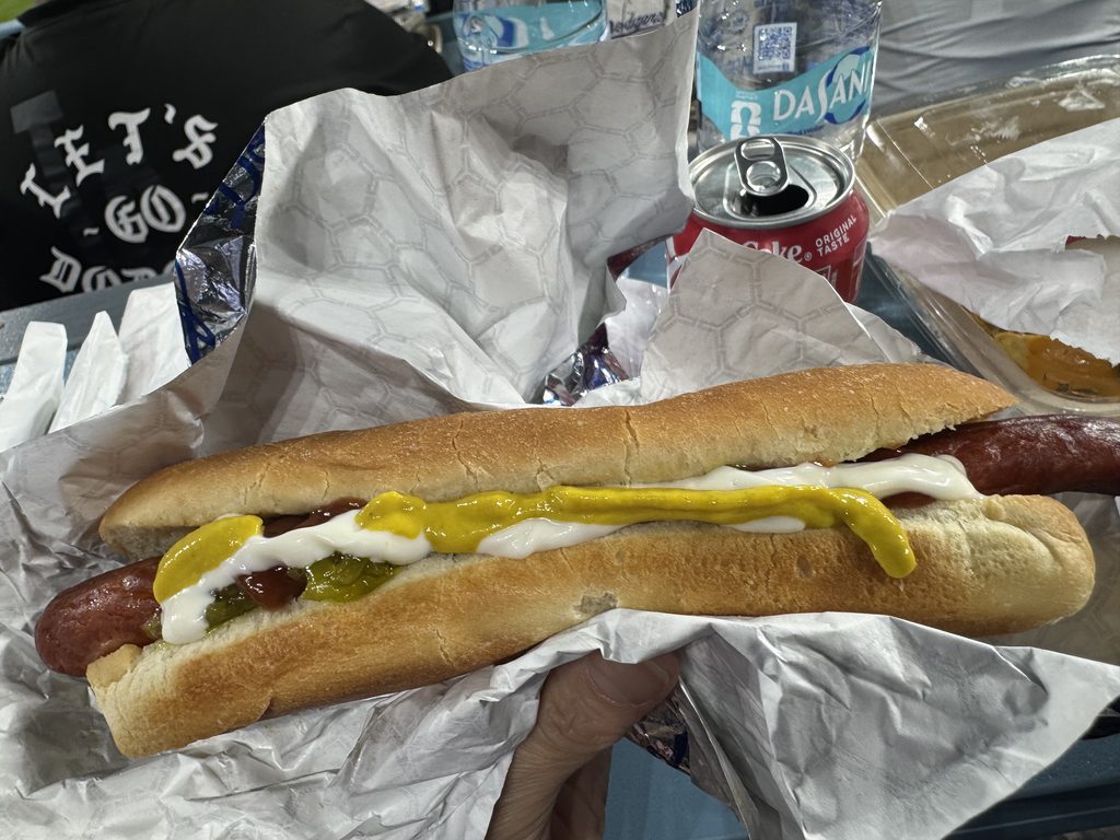 ドジャースタジアム ホームランシート｜ホームランシートでも食事は楽しめる