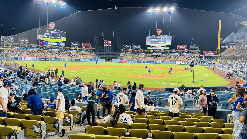 ドジャースタジアムの座席比較|3FD V列は見やすい