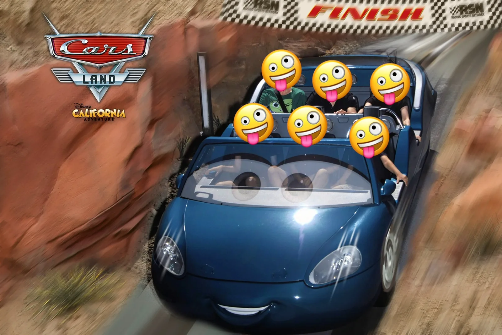 Disney California AdventureのRadiator Springs Racersを家族で体験した乗車写真