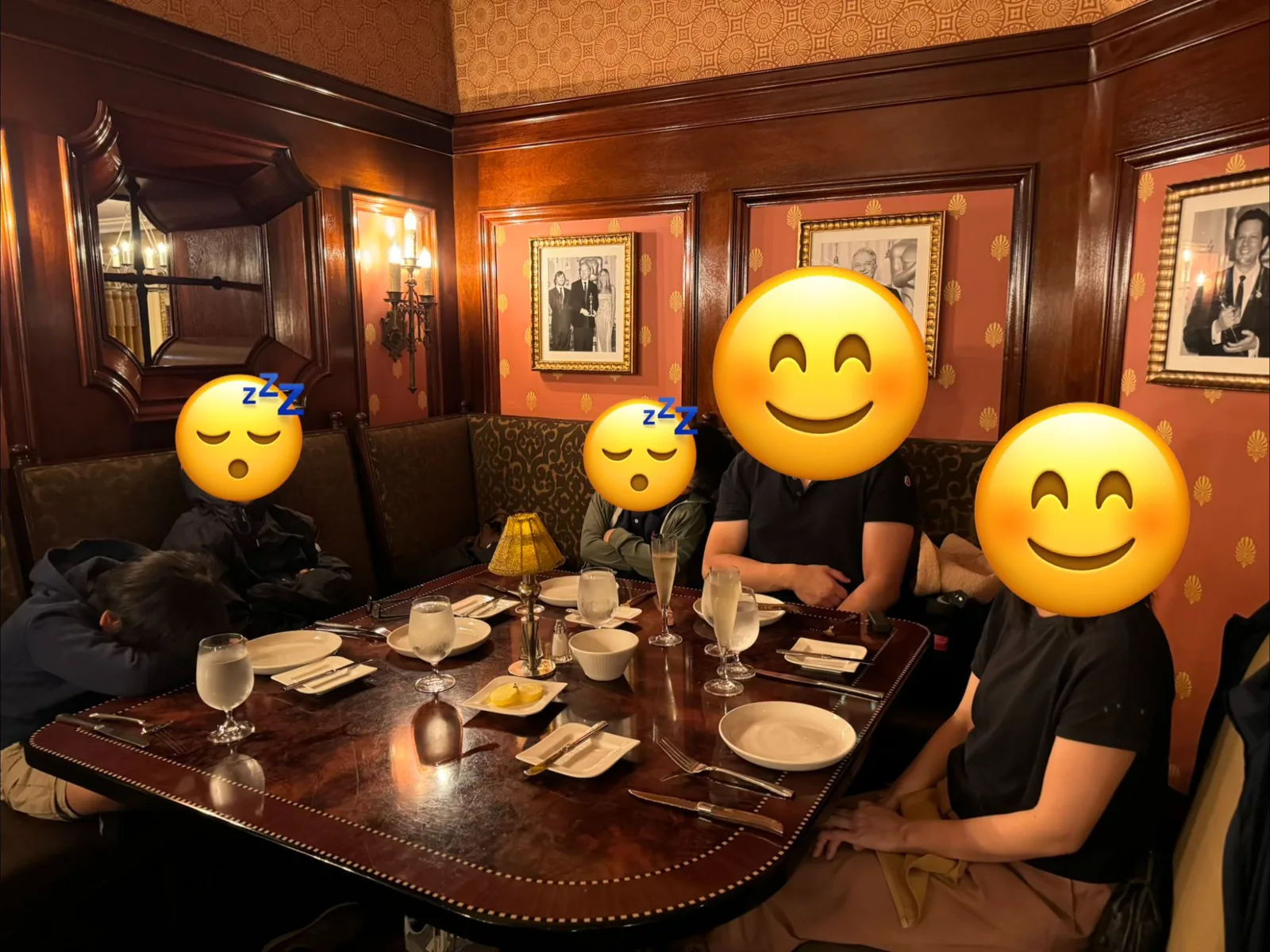 Disney California Adventureで朝から遊び夜のCarthay Circle Restaurantで寝落ちする子どもたち
