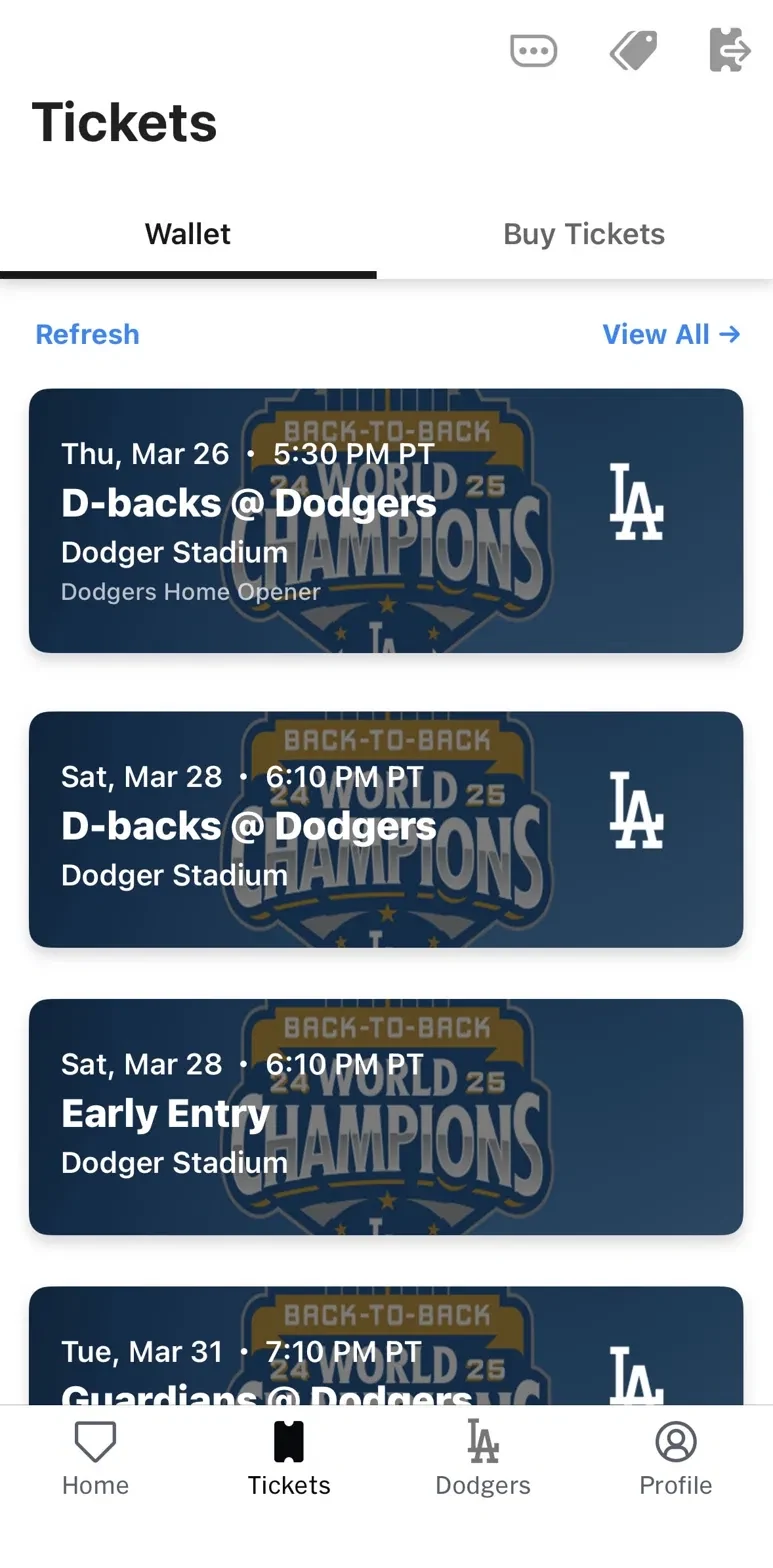 MLB BallparkアプリのWalletに表示されたドジャース戦とEarly Entryのチケット
