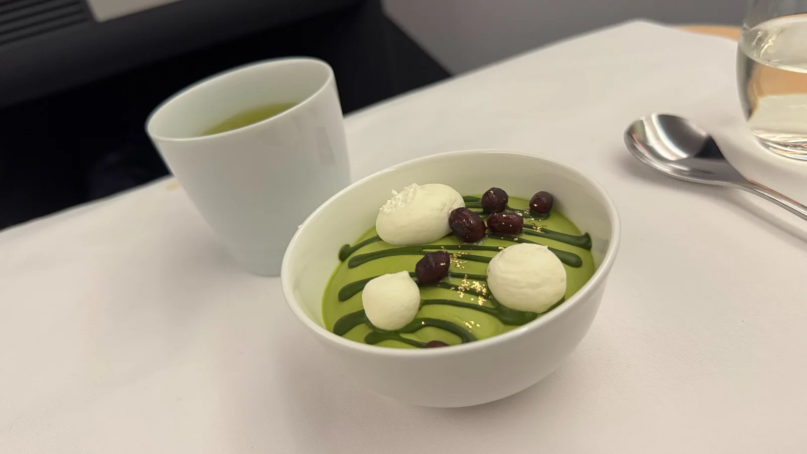 ANAビジネスクラスの抹茶デザート