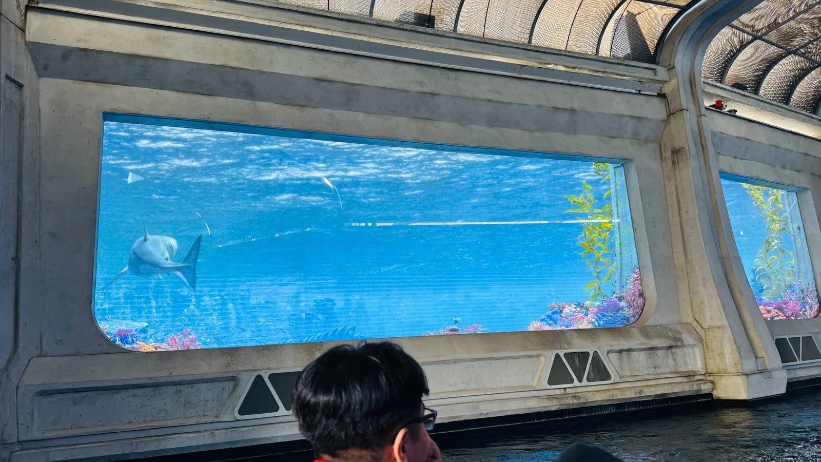 Universal Studios HollywoodのJurassic Worldアトラクションで見た水中演出