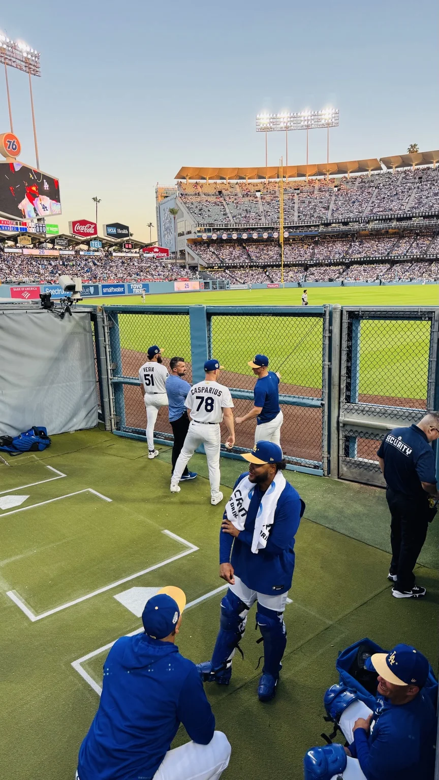 ドジャースタジアム53FDから見た試合中のブルペン